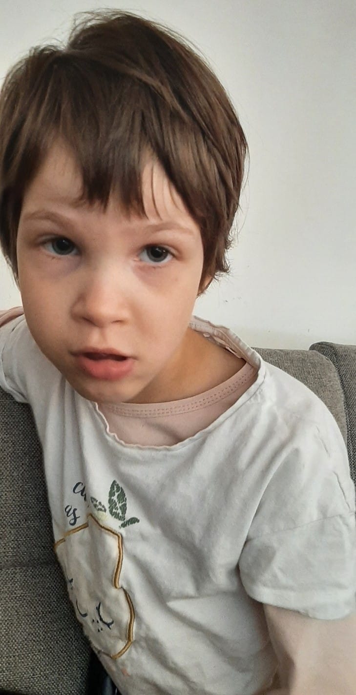 Ema — mali borec, ki je pisal Božičku