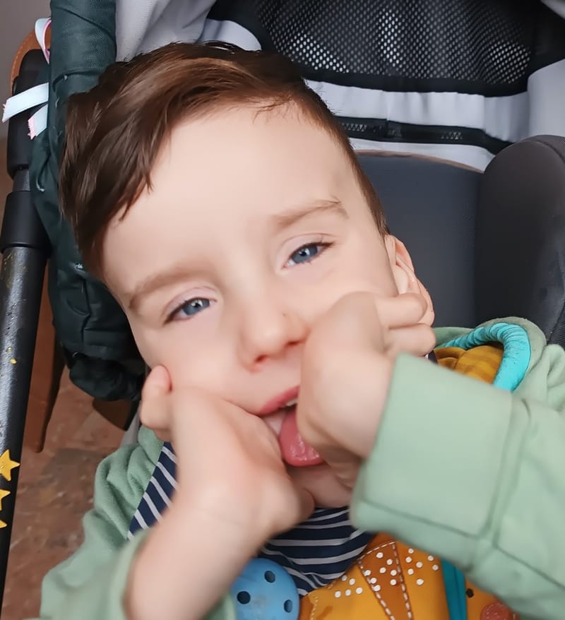Ivan — mali borec, ki je pisal Božičku