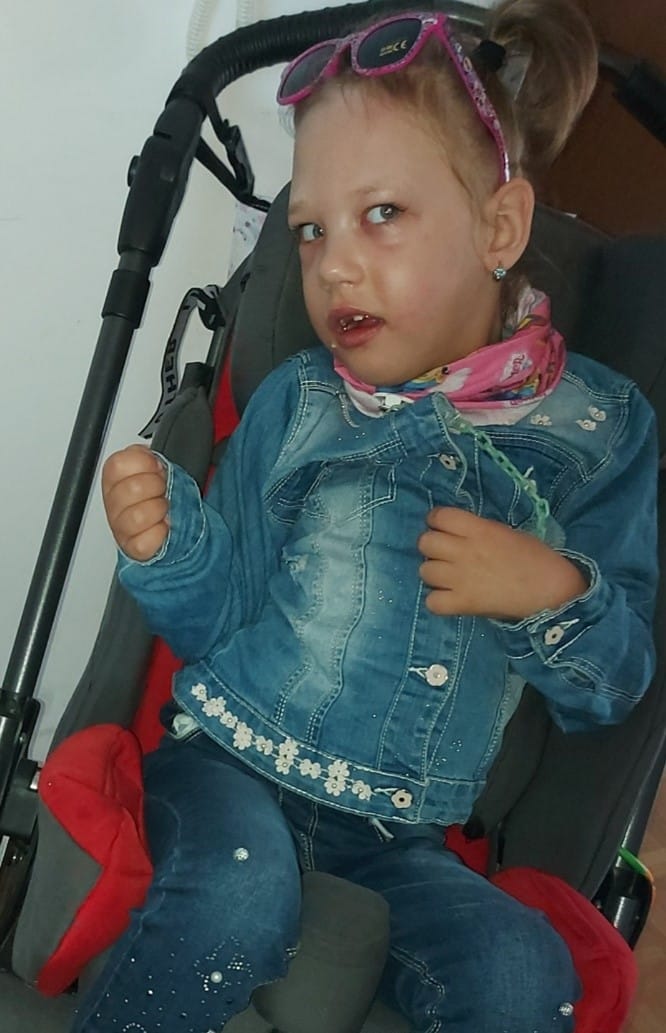 Lana — mali borec, ki je pisal Božičku