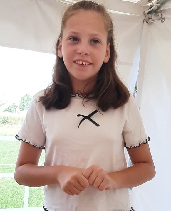 Teja — mali borec, ki je pisal Božičku