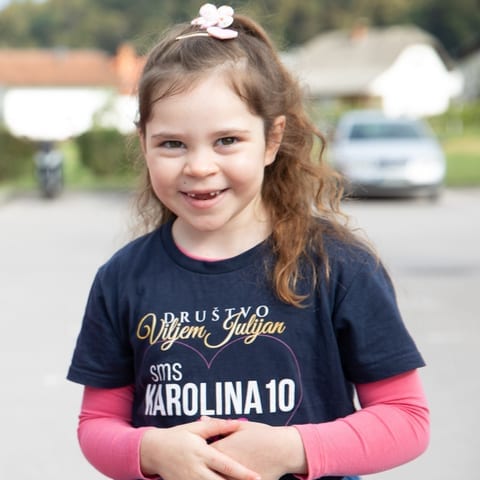 Karolina, 5 let