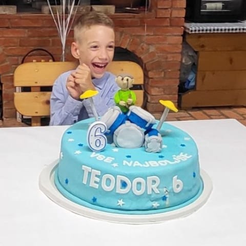 Teodor, 5 let