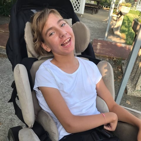 Lara, 14 let