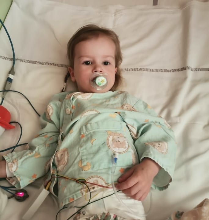 Vita uspešno prestala težko operacijo srca