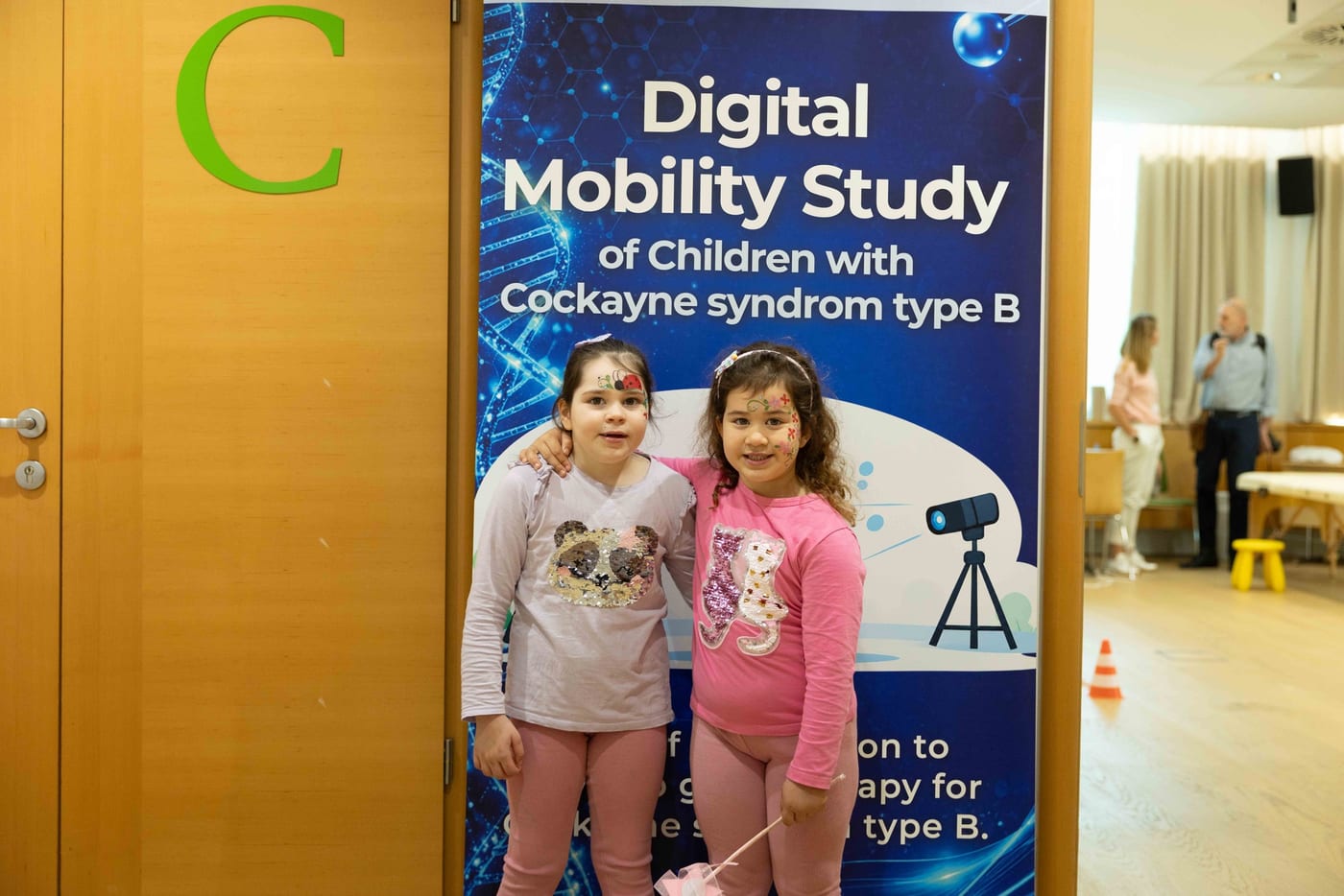 Deklici s Cockaynovim sindromom pred panojem mednarodne študije gibanja