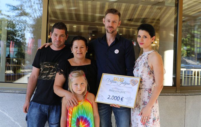 Maša - 18.9.2018 - Prirojena okvara kolkov 2